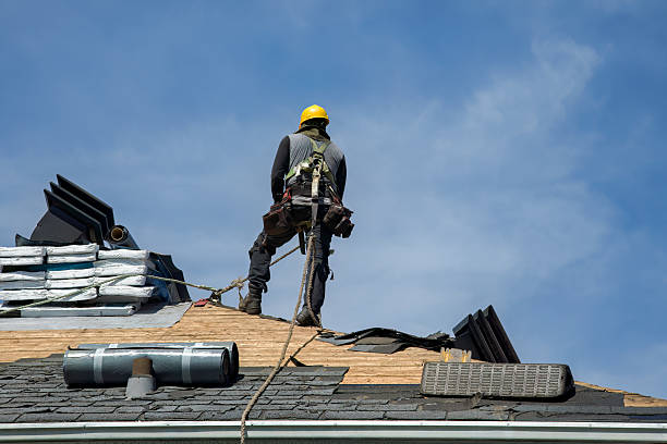 Professional Roofing technician working in Saluda, VA